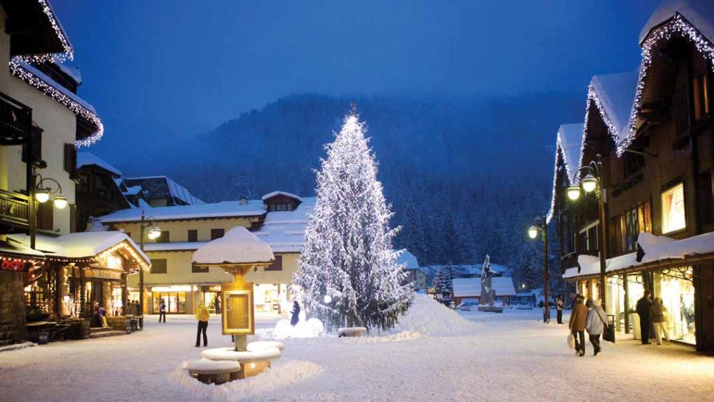 Waiting for Christmas - Free Ski Week Waiting for Christmas - Free Ski Week