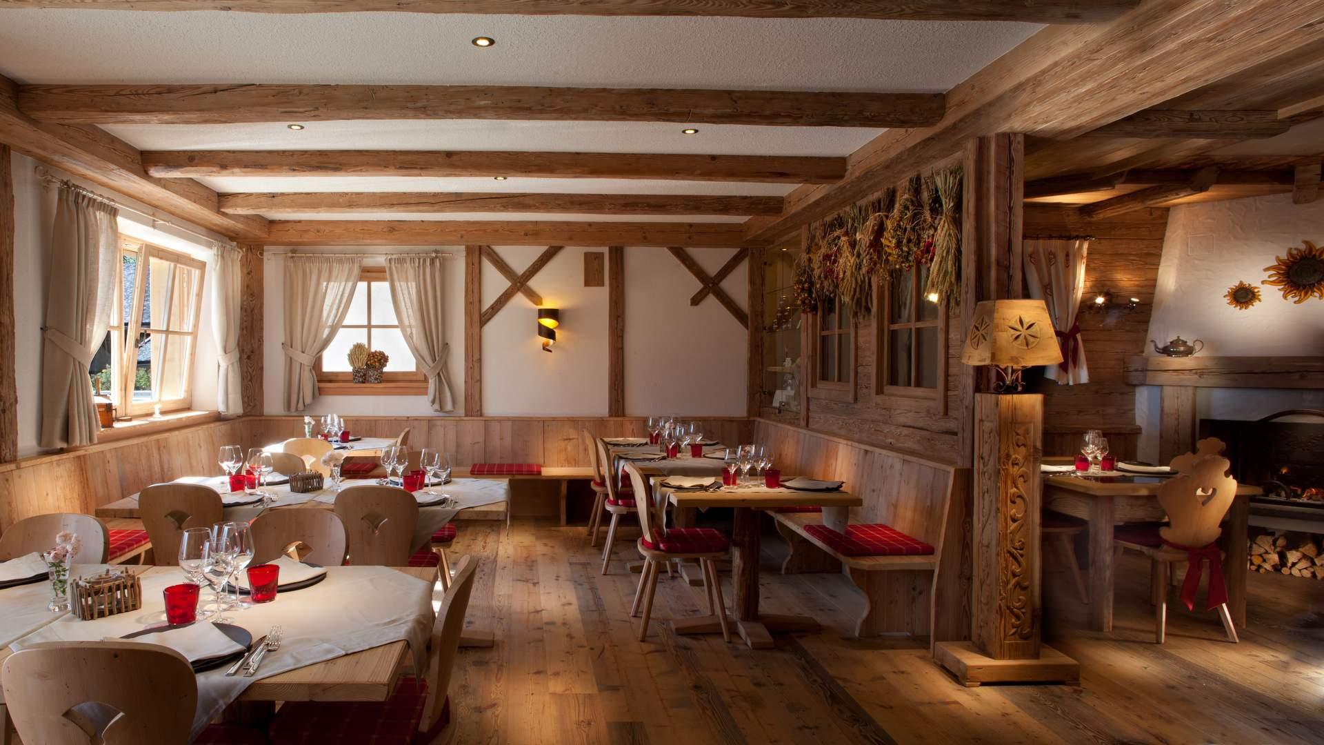 sala-pranzo,650.jpg?WebbinsCacheCounter=1